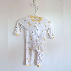 Kyte BABY Printed Zippered Romper in Hop Hop (0 - 3 months)